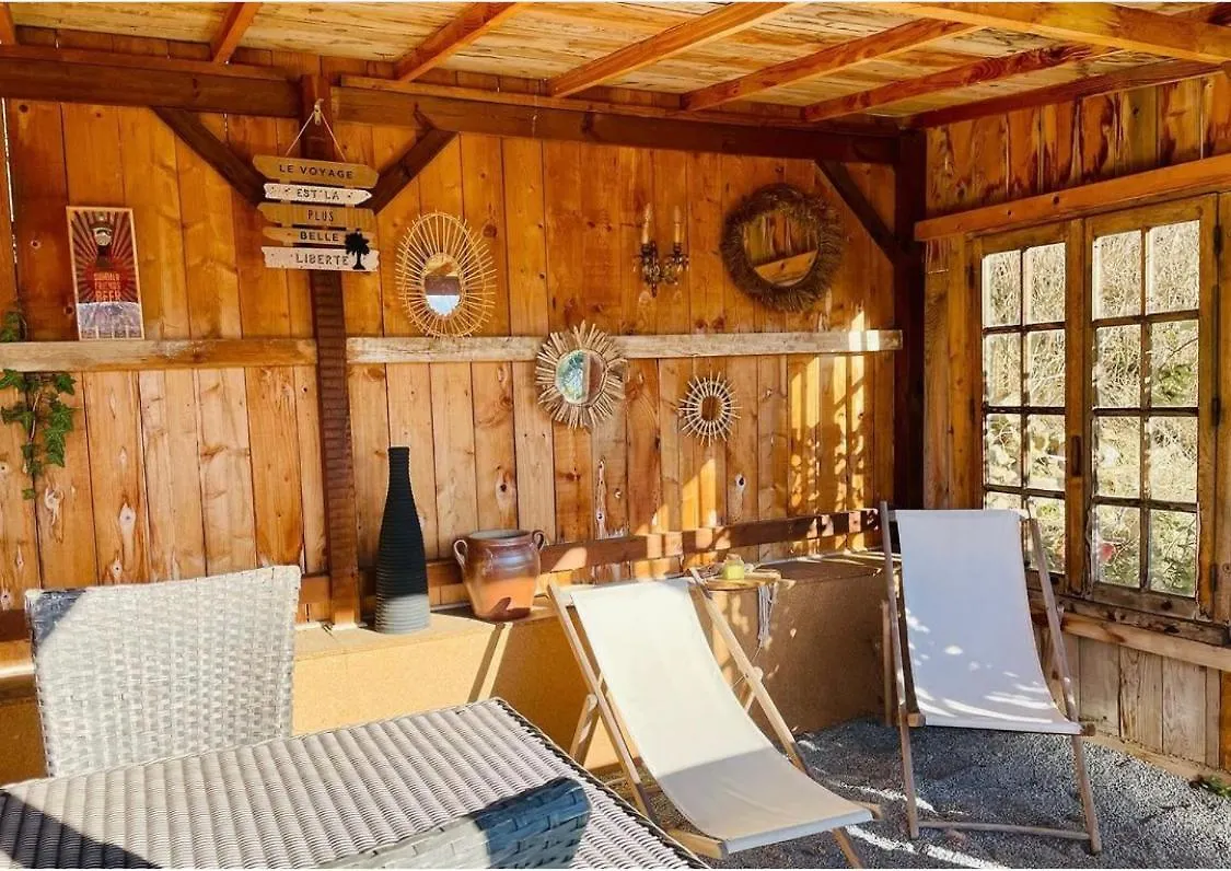 Anouchka O Fil 2 L'Eau, Yourte En Bord De Lac Saint-Jean-Saint-Maurice-sur-Loire Luxury tent